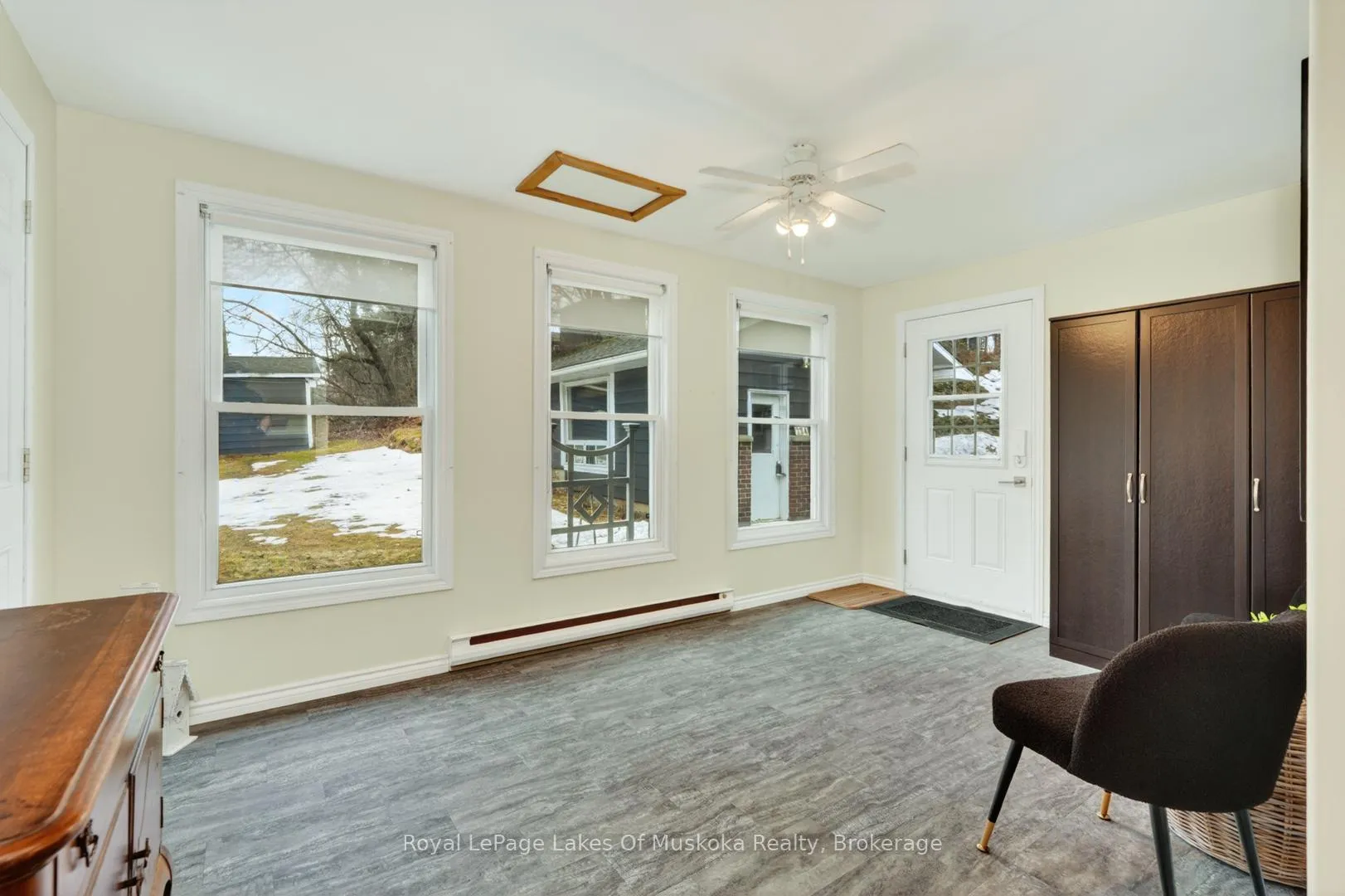 Photo 11 of 234 Yonge Street, Burk's Falls — HOMEH