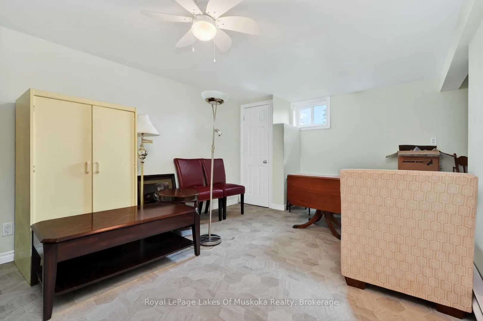Photo 23 of 234 Yonge Street, Burk's Falls — HOMEH