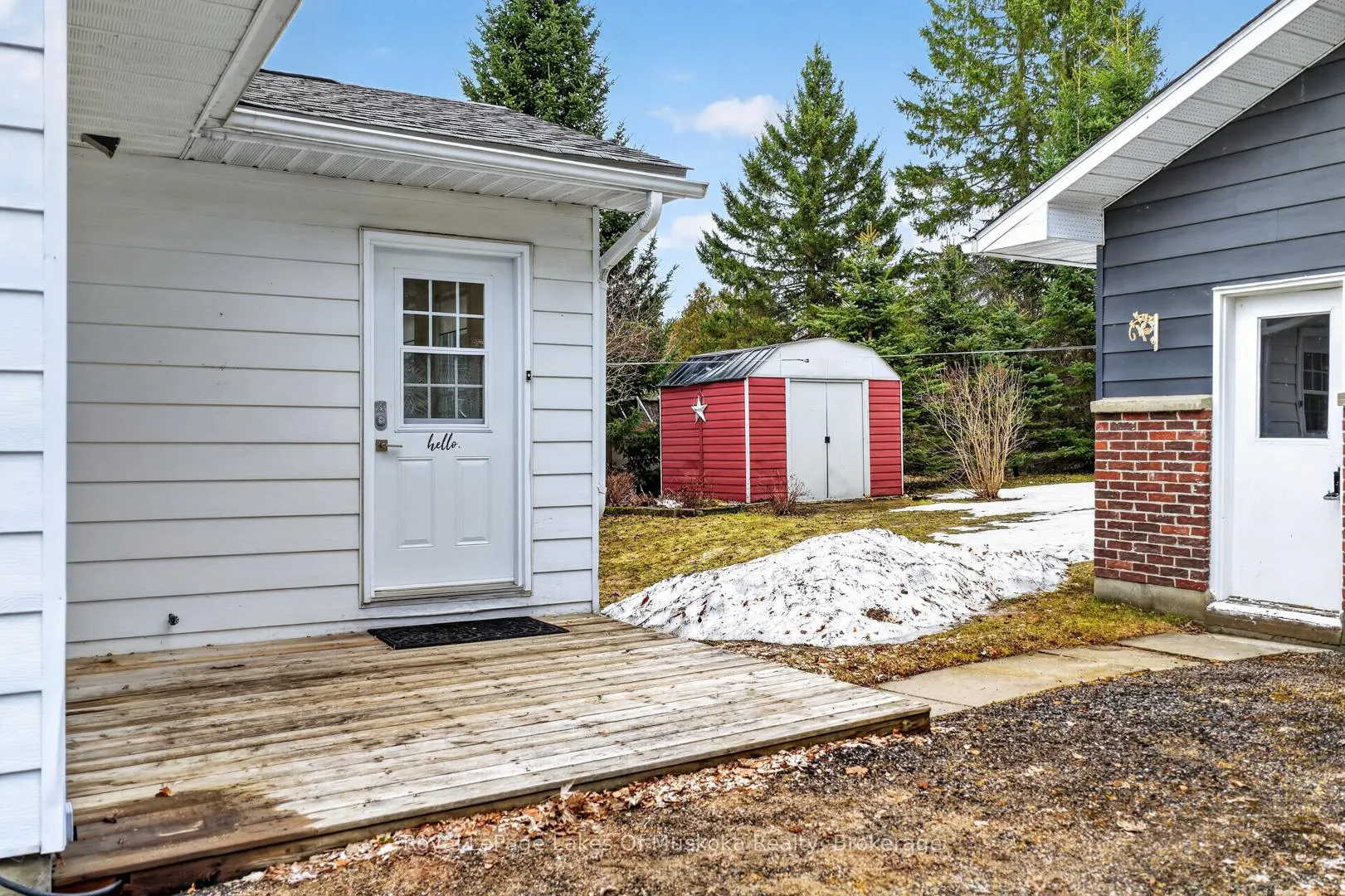 Photo 32 of 234 Yonge Street, Burk's Falls — HOMEH