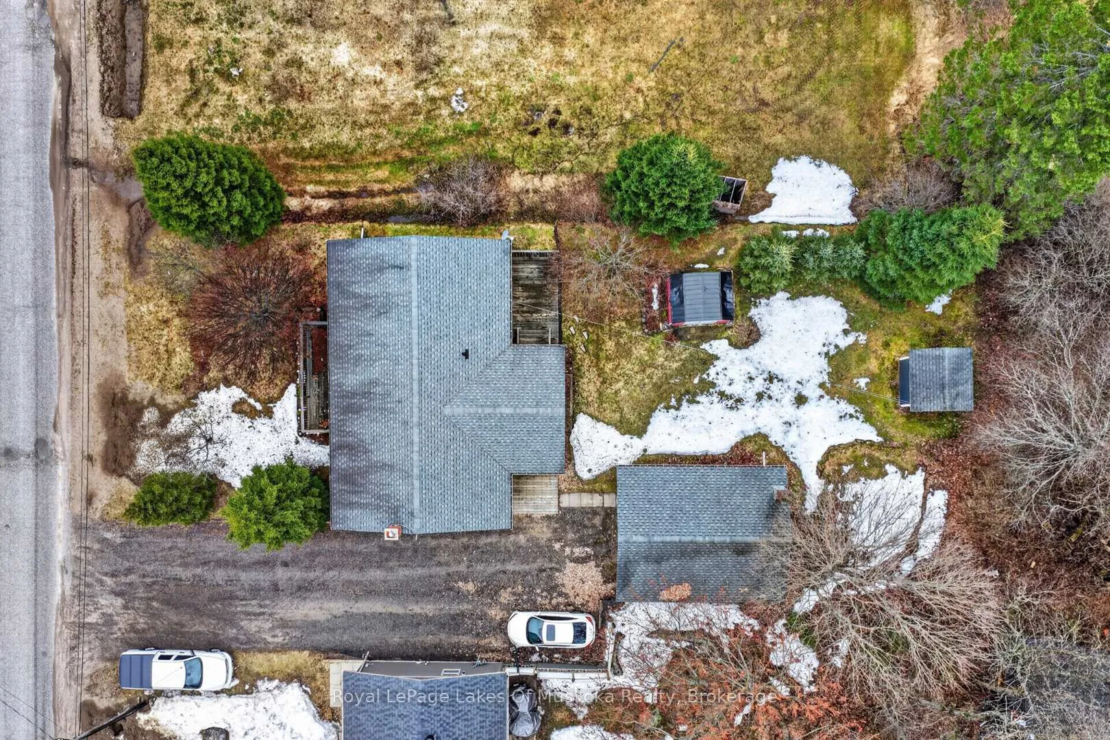 Photo 39 of 234 Yonge Street, Burk's Falls — HOMEH