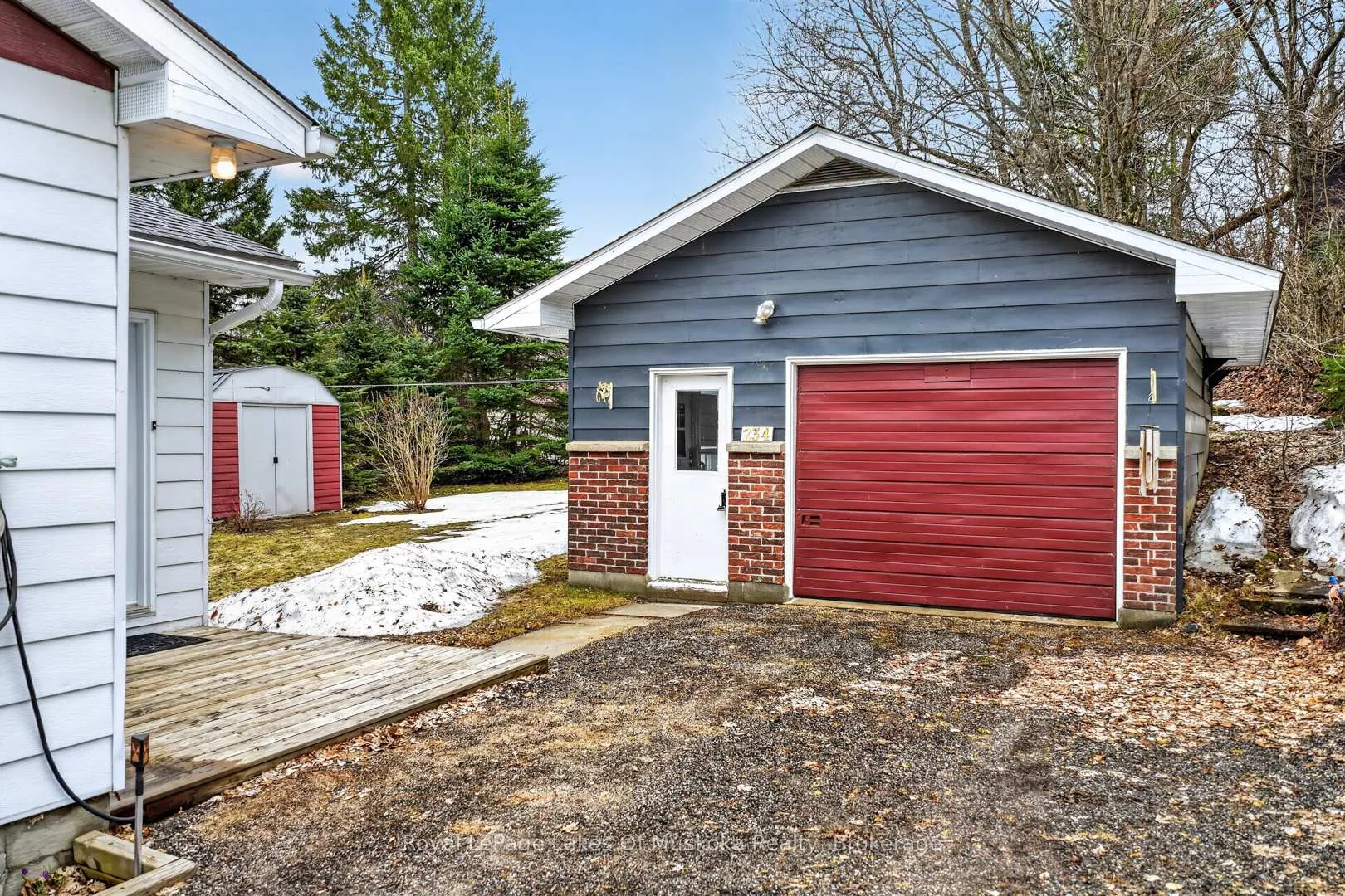 Photo 41 of 234 Yonge Street, Burk's Falls — HOMEH