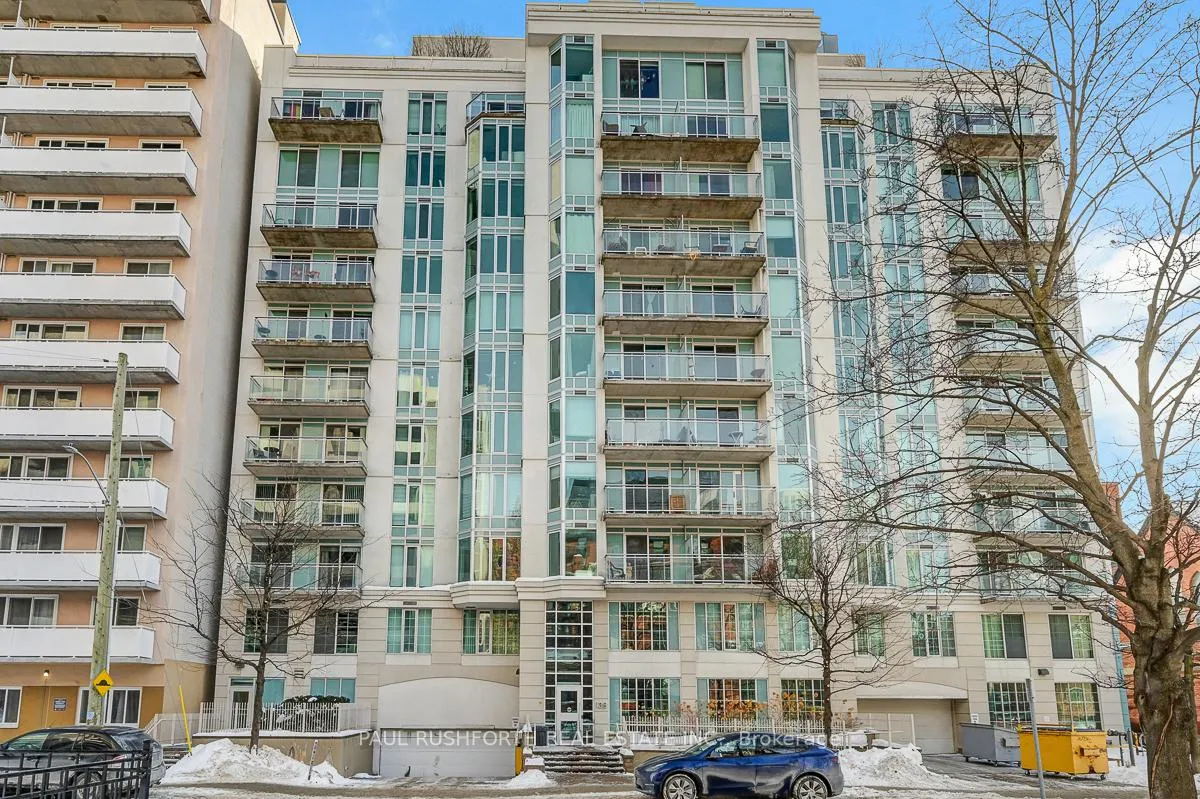 Front of Unit 505, 138 Somerset Street W