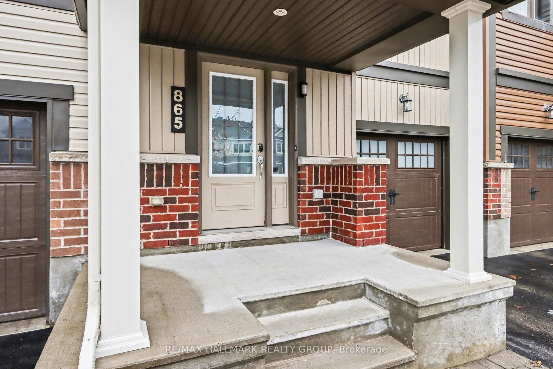 Photo 3 of 865 Kilbirnie Drive, Ottawa, Barrhaven - Half Moon Bay — HOMEH