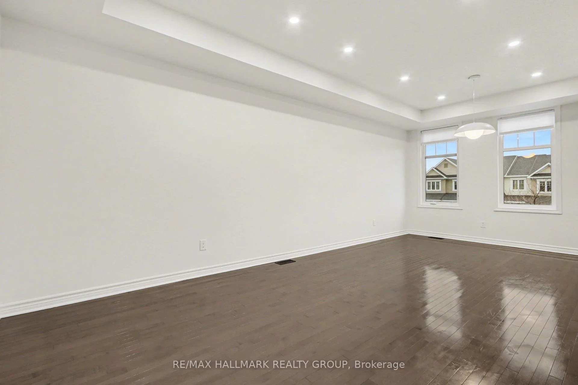 Photo 8 of 865 Kilbirnie Drive, Ottawa, Barrhaven - Half Moon Bay — HOMEH