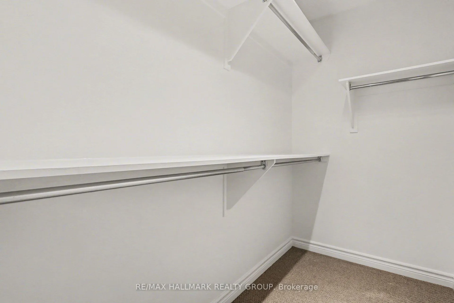 Photo 17 of 865 Kilbirnie Drive, Ottawa, Barrhaven - Half Moon Bay — HOMEH