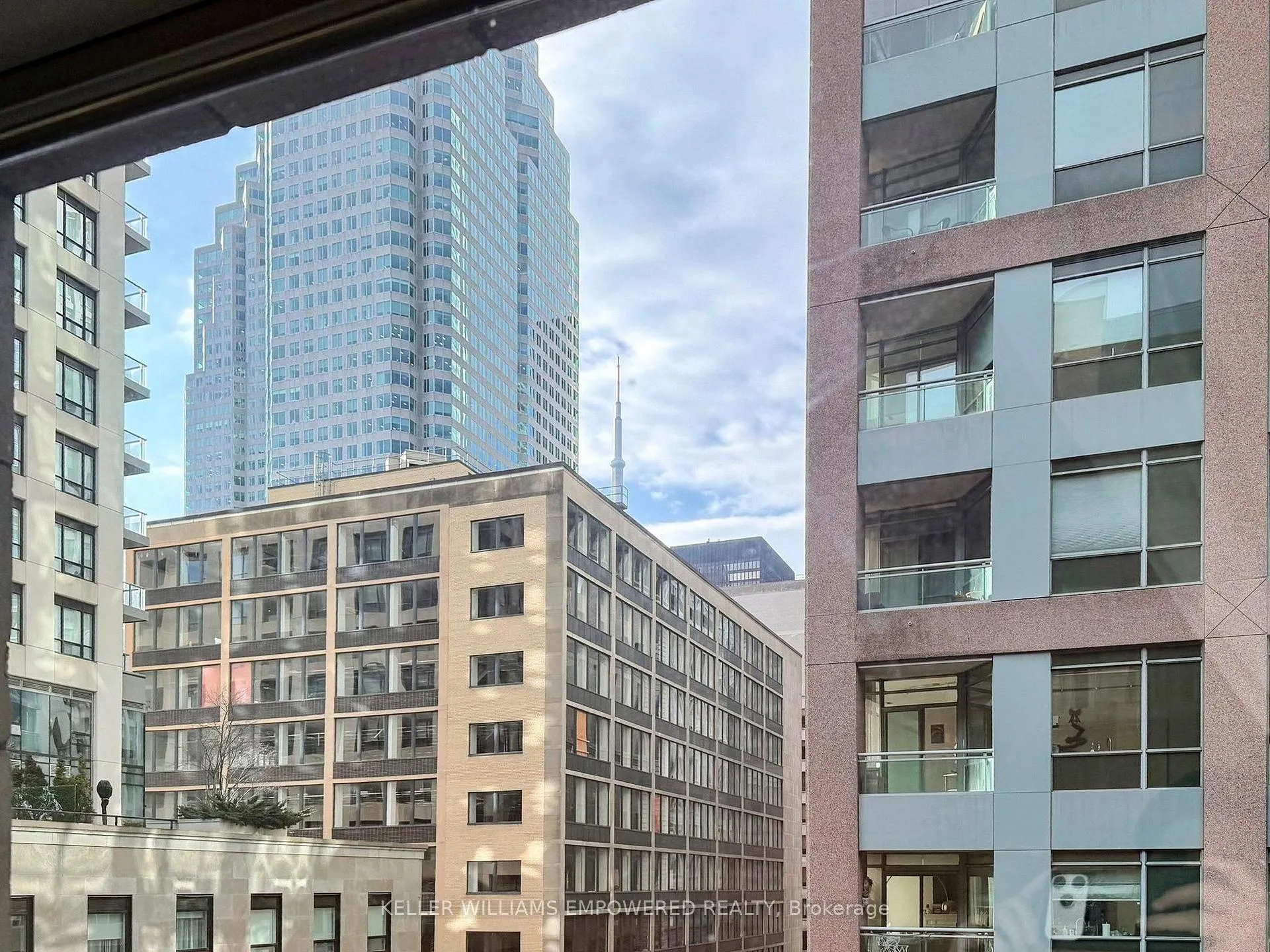 Photo 14 of Unit 522, 22 Leader Lane, Toronto, Church-Yonge Corridor — HOMEH