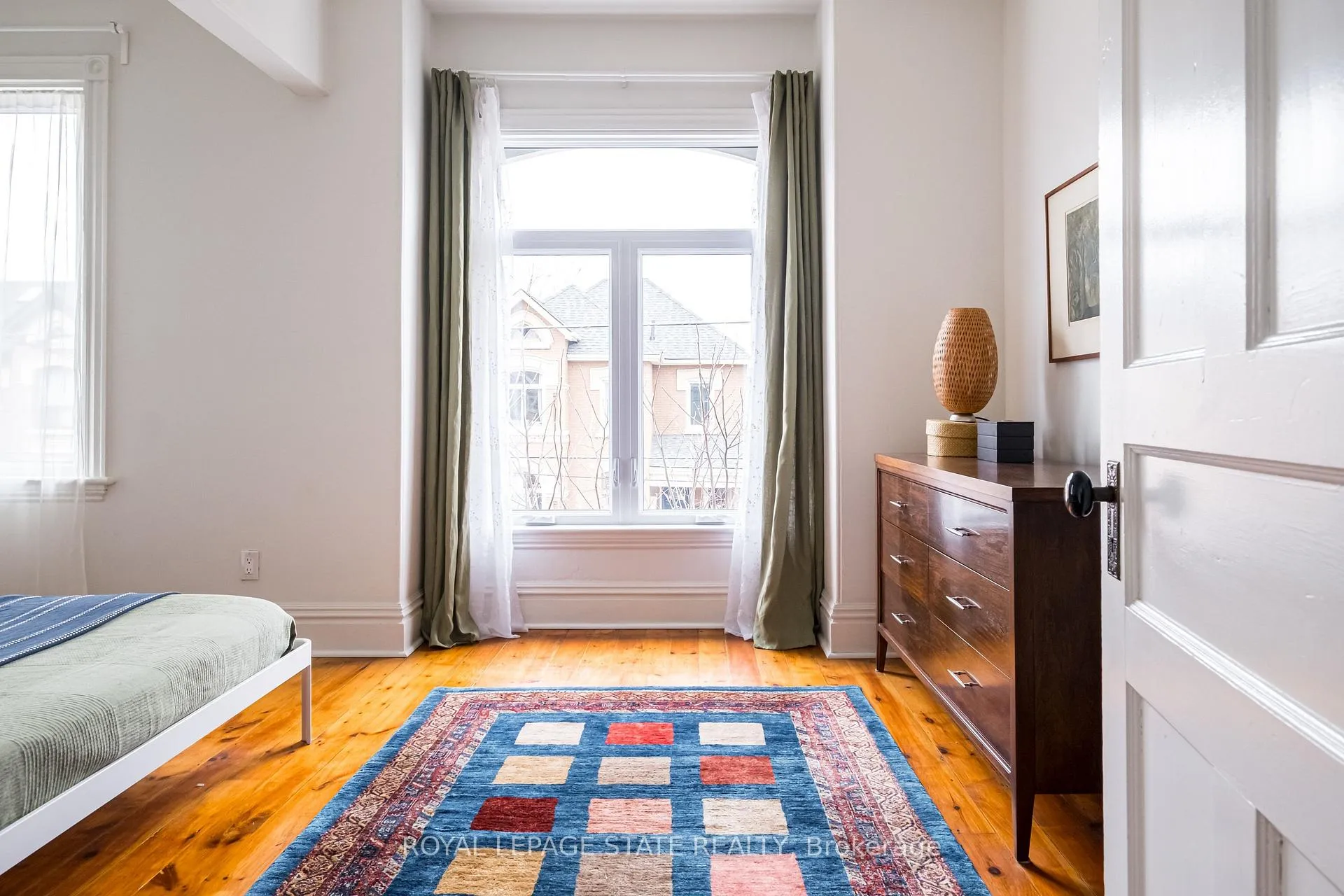 Photo 20 of 23 Murray Street W, Hamilton, Central — HOMEH