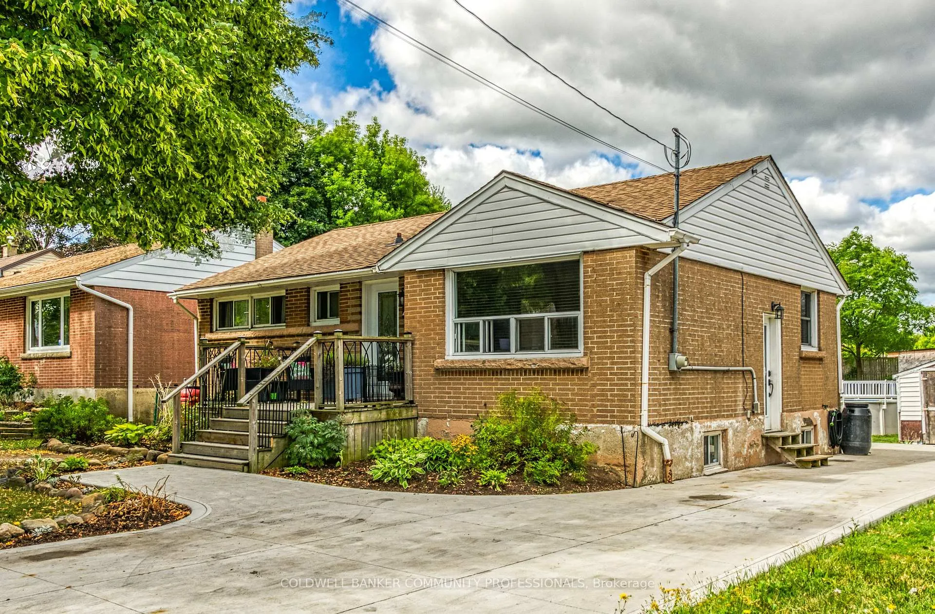 Photo 1 of 446 East 36th Street, Hamilton, Macassa — HOMEH
