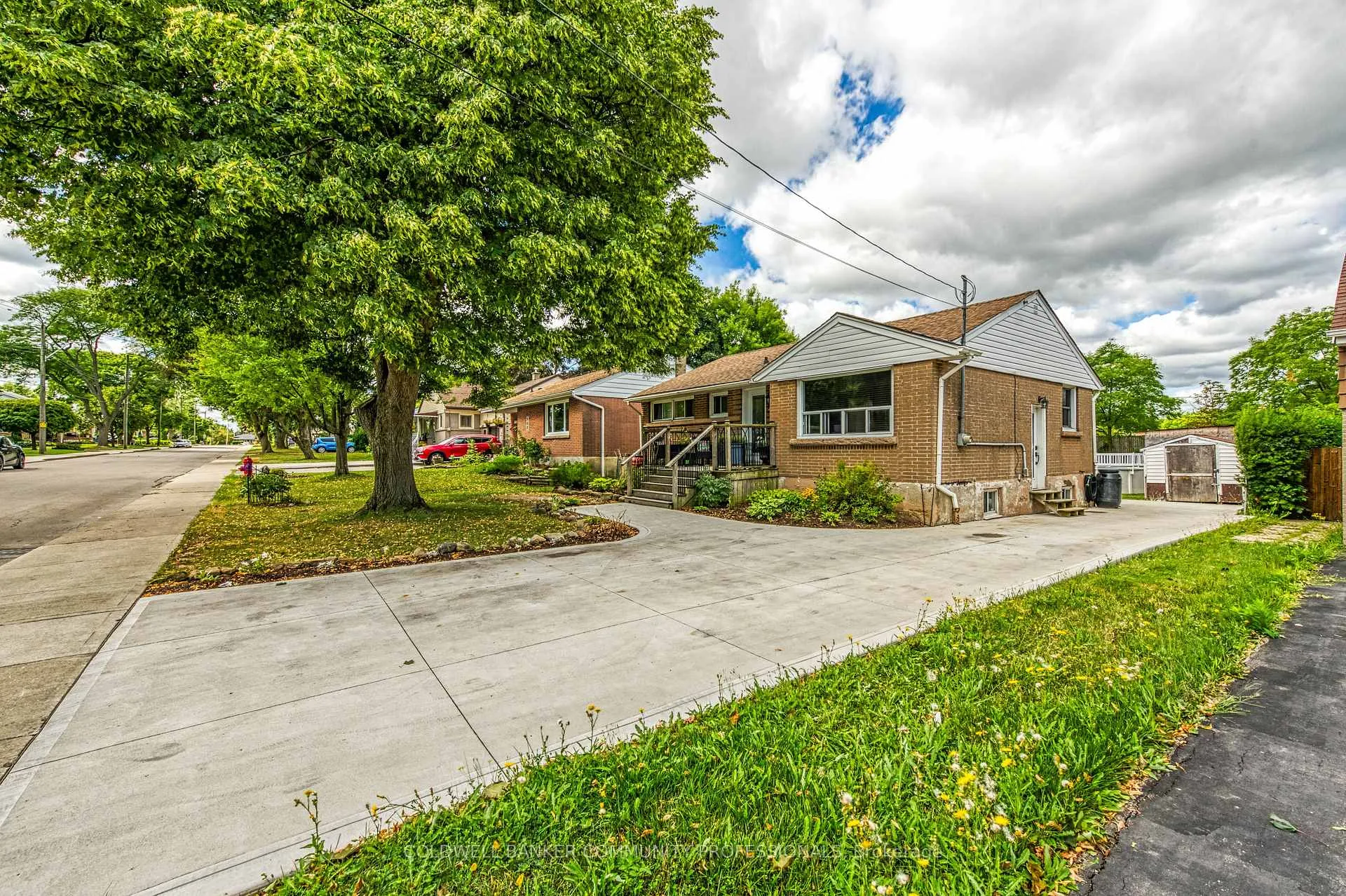 Photo 3 of 446 East 36th Street, Hamilton, Macassa — HOMEH