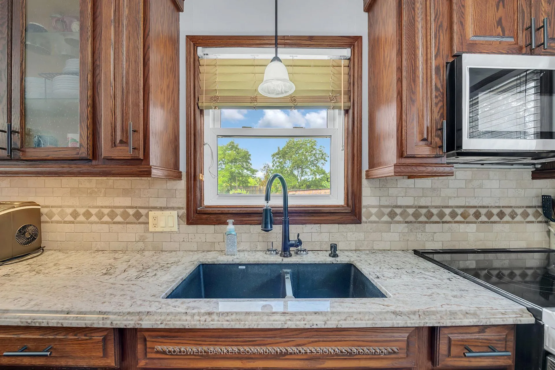 Photo 11 of 446 East 36th Street, Hamilton, Macassa — HOMEH