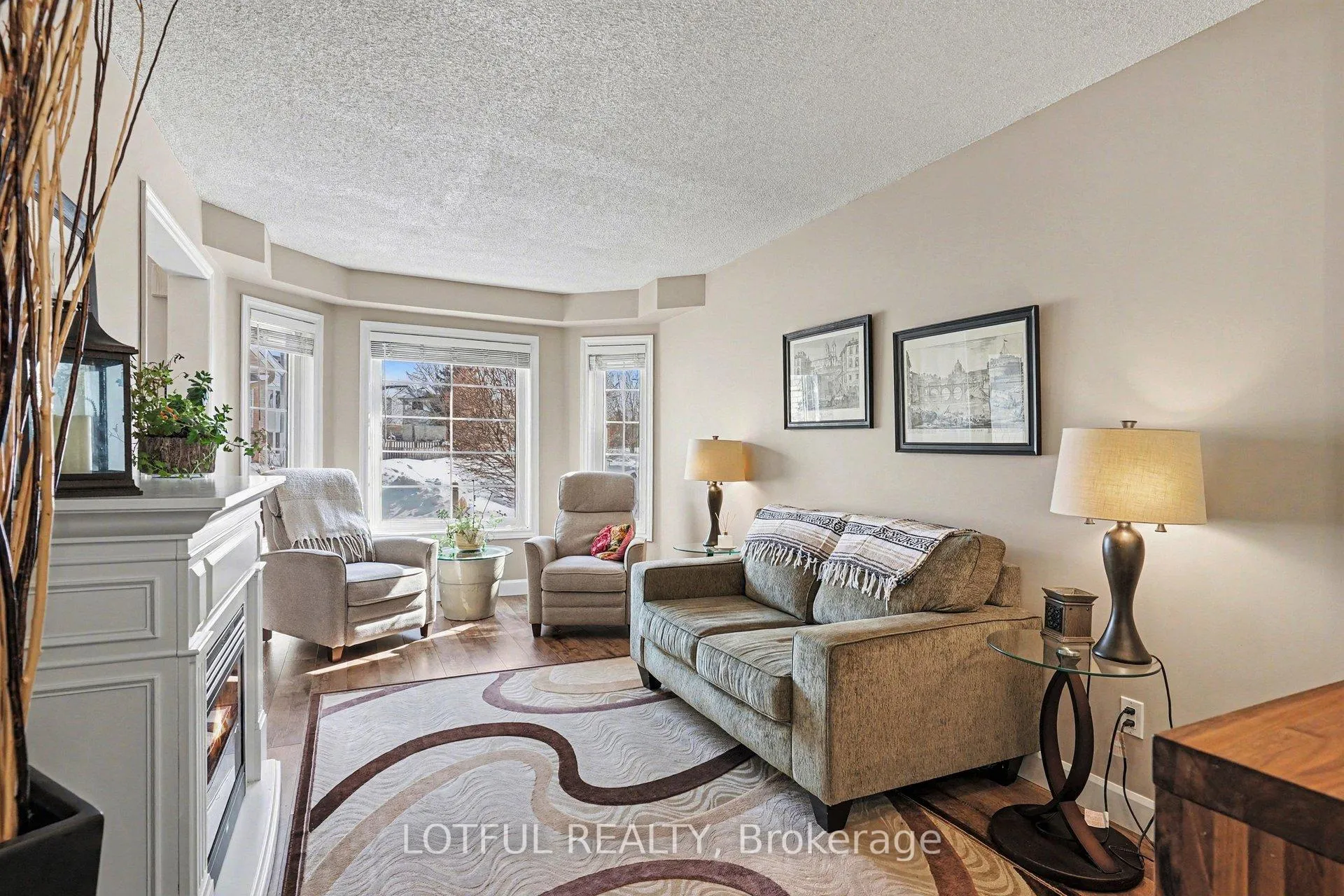 Photo 6 of 2212 Chalmers Crescent, Innisfil, Alcona — HOMEH
