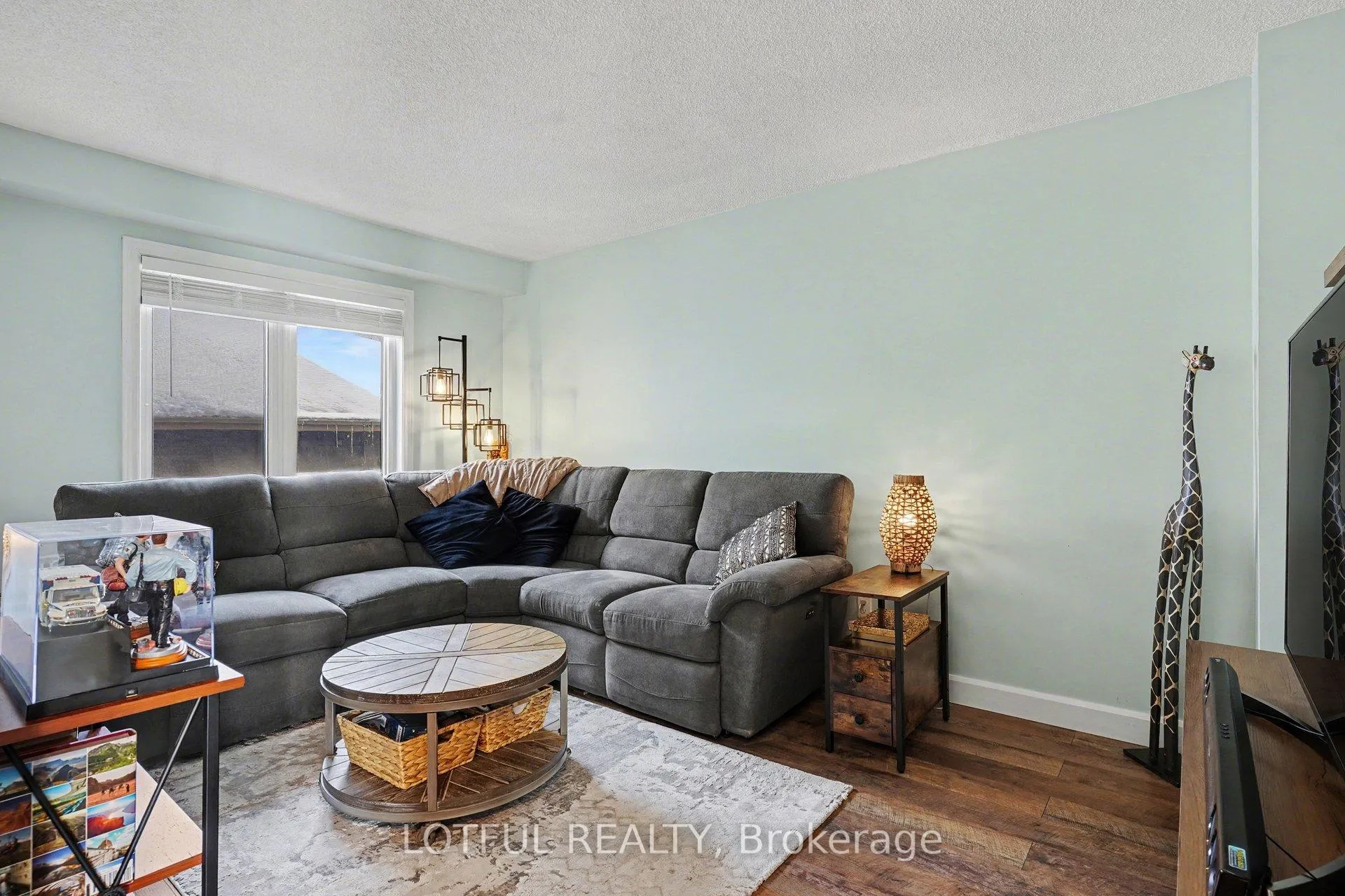 Photo 7 of 2212 Chalmers Crescent, Innisfil, Alcona — HOMEH