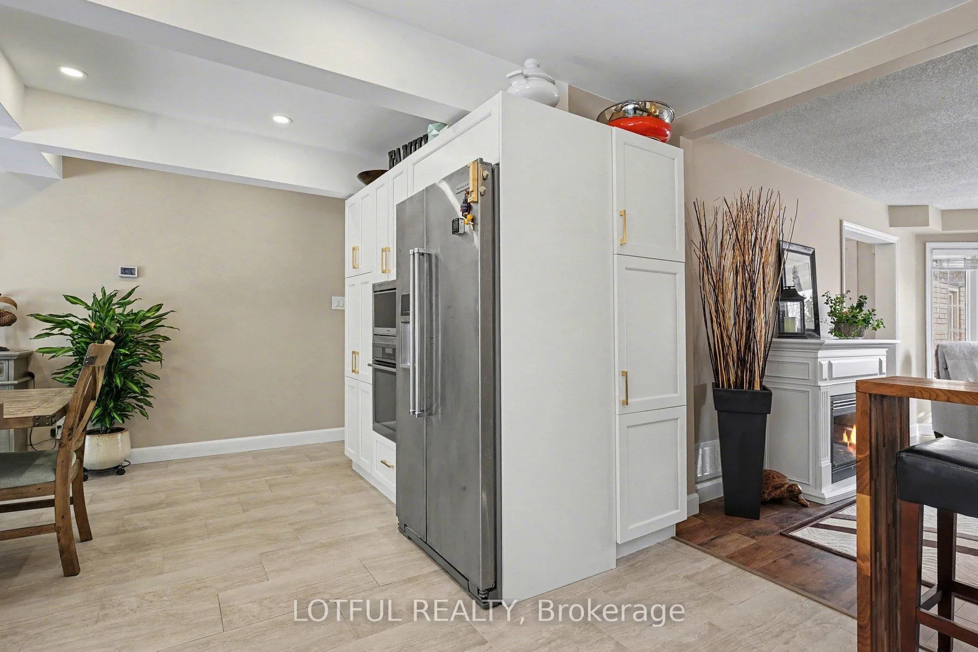 Photo 13 of 2212 Chalmers Crescent, Innisfil, Alcona — HOMEH