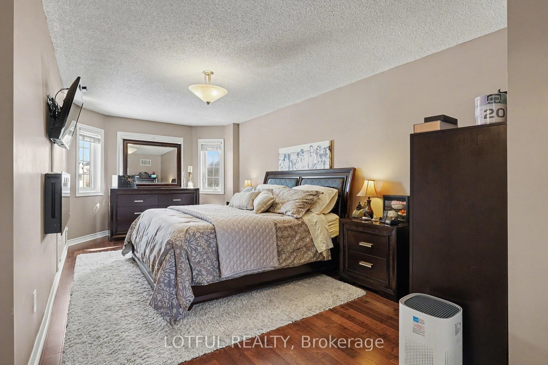 Photo 19 of 2212 Chalmers Crescent, Innisfil, Alcona — HOMEH