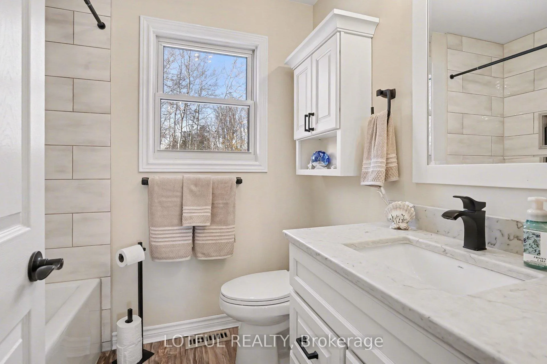 Photo 20 of 2212 Chalmers Crescent, Innisfil, Alcona — HOMEH