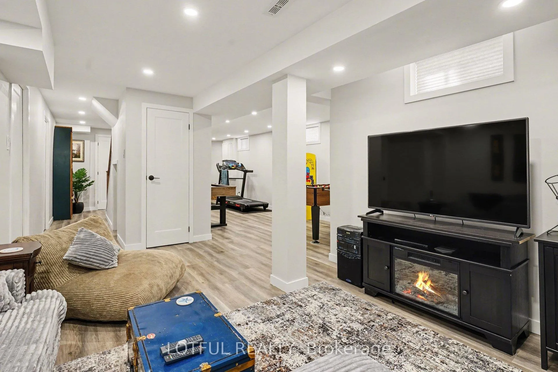 Photo 28 of 2212 Chalmers Crescent, Innisfil, Alcona — HOMEH
