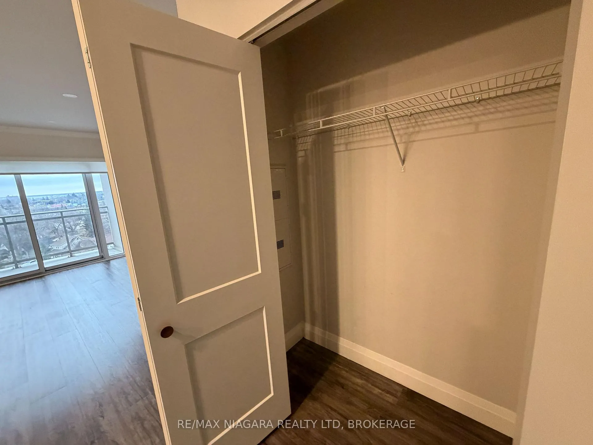Photo 15 of Unit 814, 5698 Main Street, Niagara Falls, Hospital — HOMEH