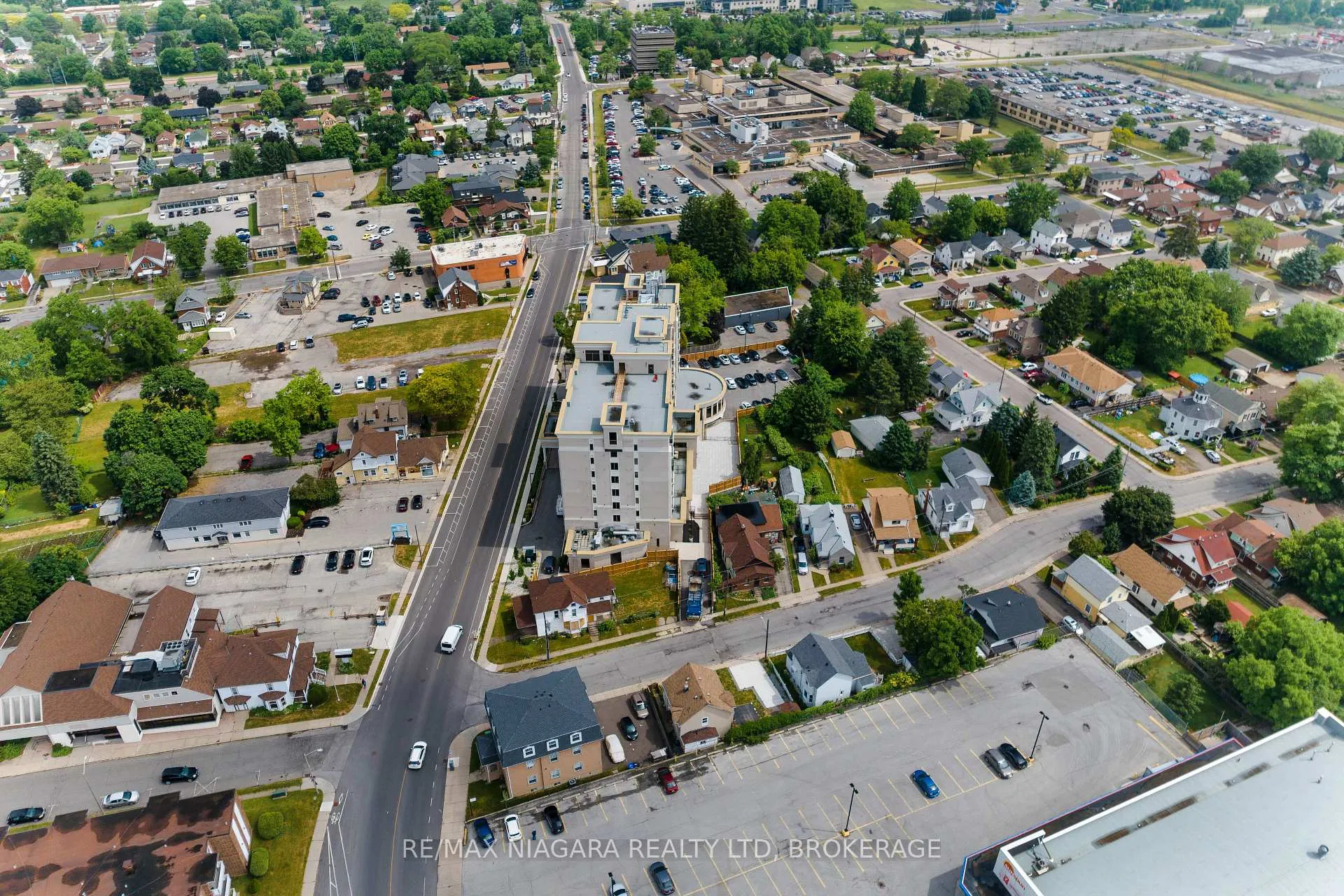 Photo 24 of Unit 814, 5698 Main Street, Niagara Falls, Hospital — HOMEH