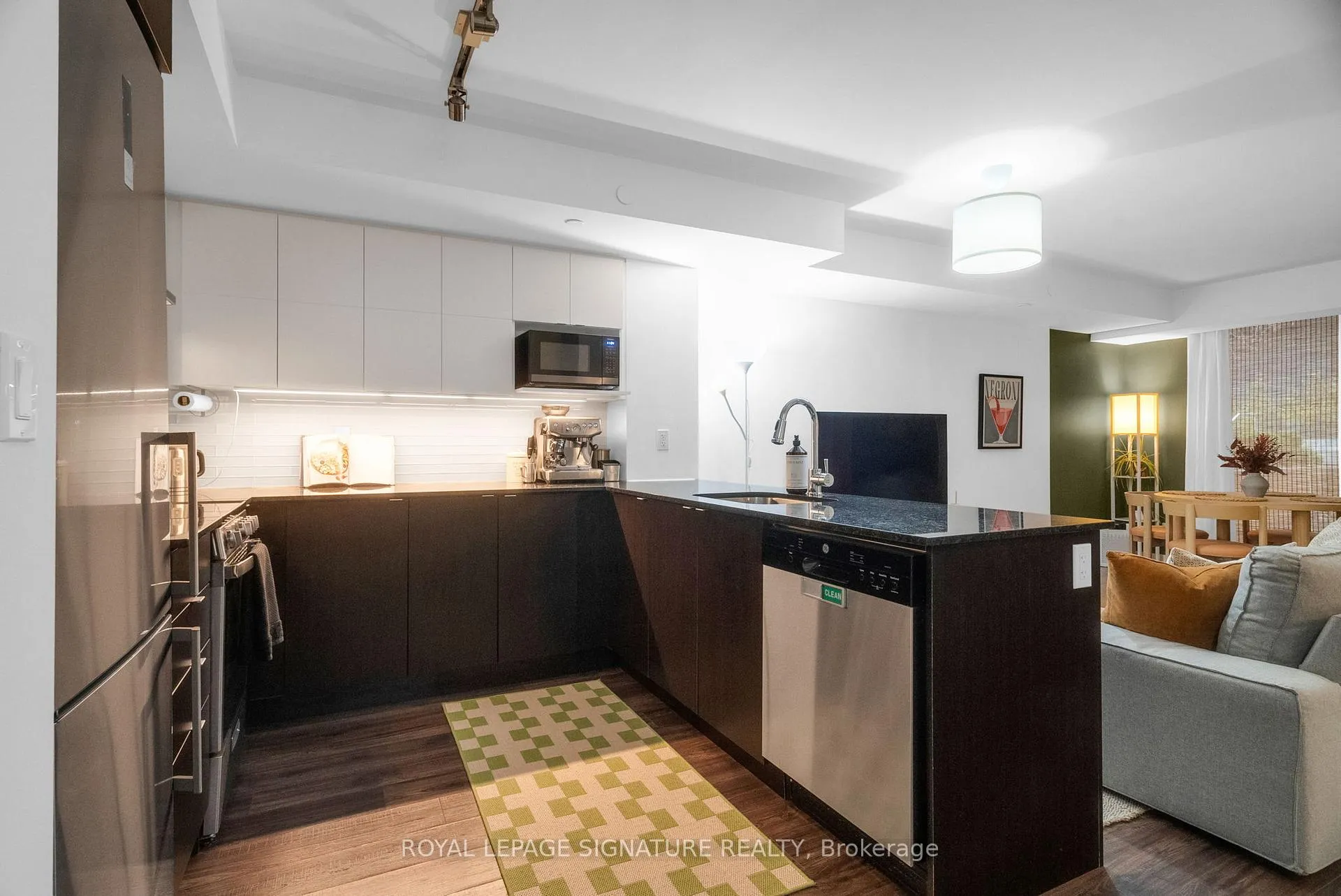 Photo 21 of Unit 8, 106 Varna Drive, Toronto, Englemount-Lawrence — HOMEH