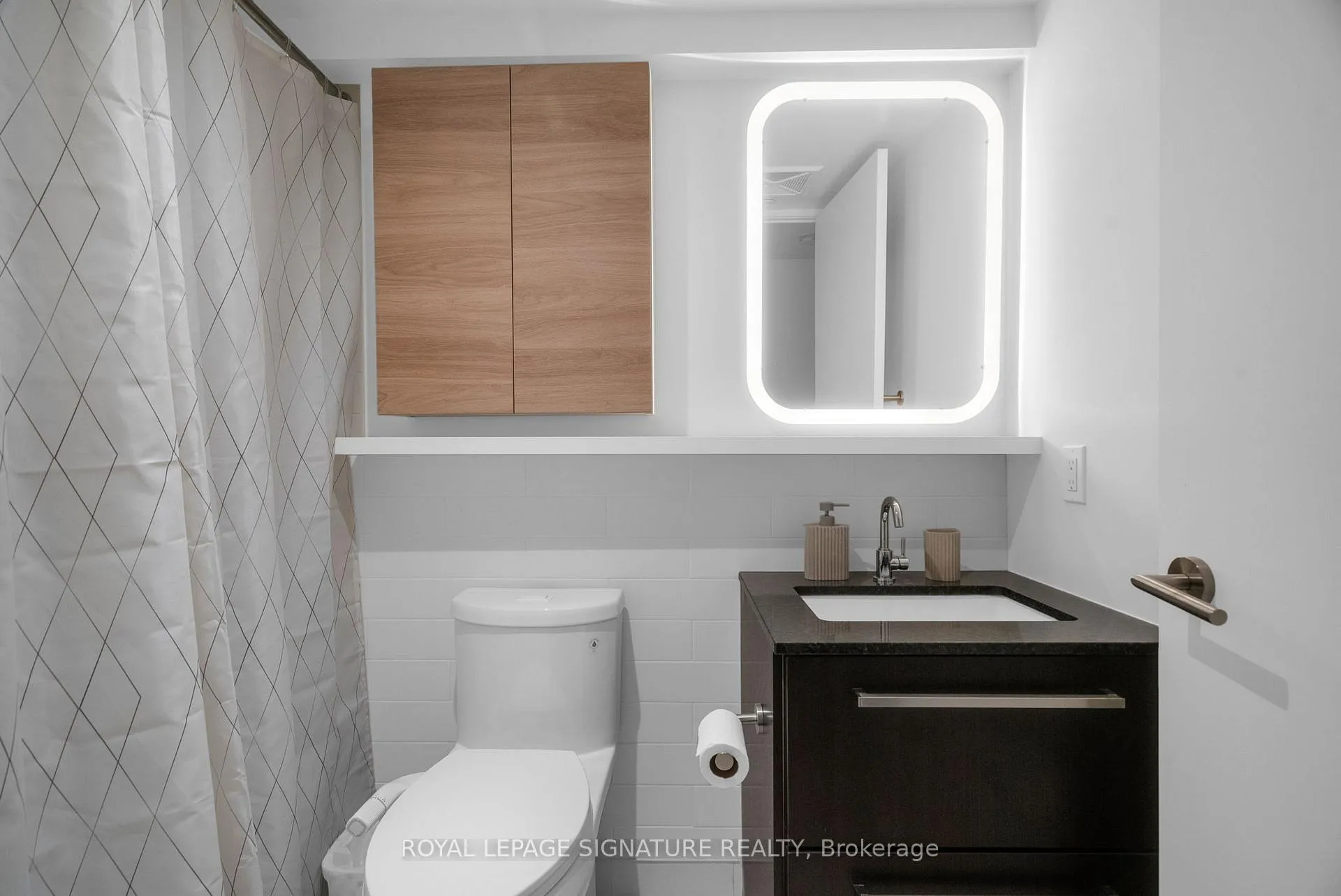 Photo 33 of Unit 8, 106 Varna Drive, Toronto, Englemount-Lawrence — HOMEH