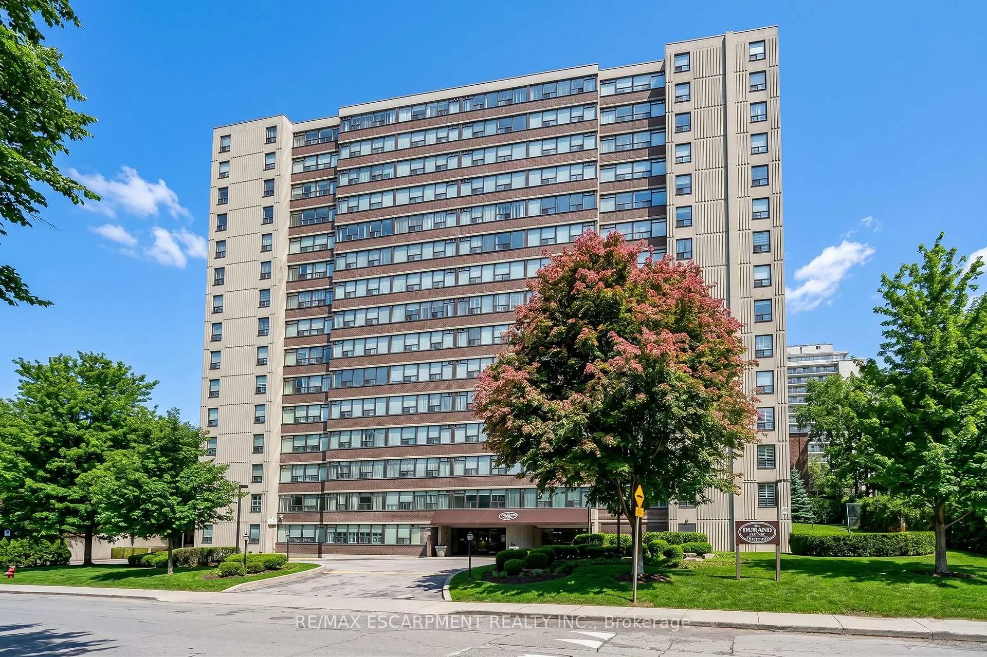 Photo 2 of Unit 504, 120 Duke Street N, Hamilton, Durand — HOMEH