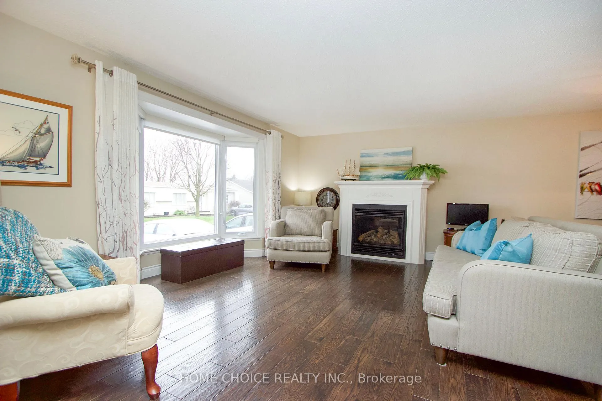 Photo 7 of 80 Bluffs Road, Clarington, Bowmanville — HOMEH