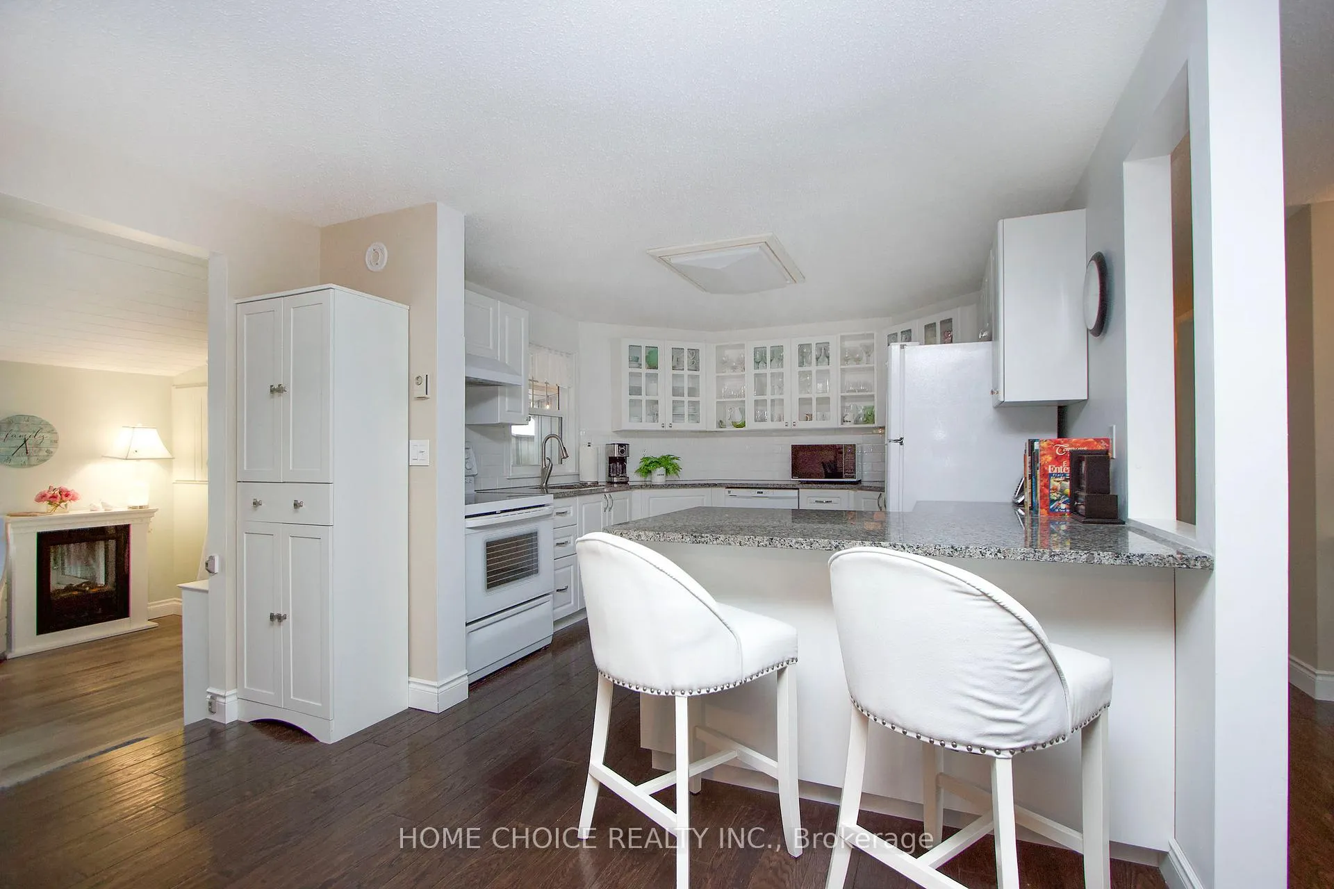 Photo 12 of 80 Bluffs Road, Clarington, Bowmanville — HOMEH