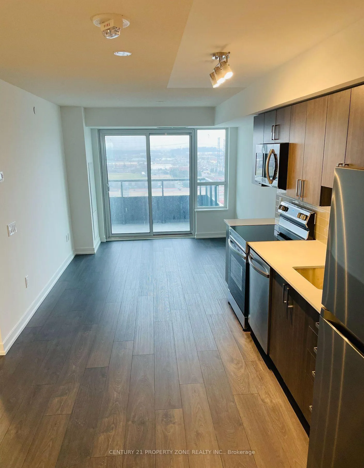 Photo 4 of Unit 1401, 1455 Celebration Drive, Pickering, Bay Ridges — HOMEH