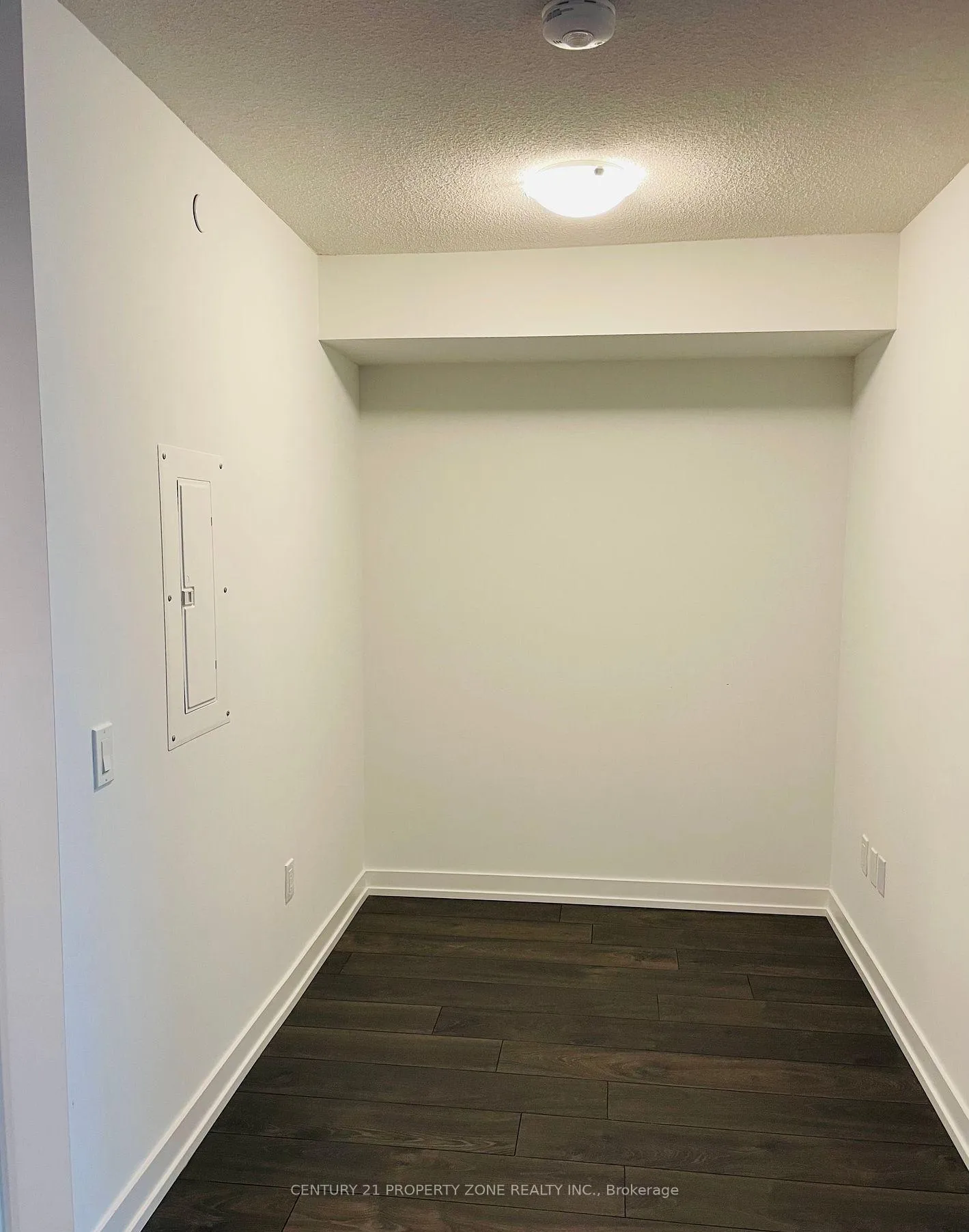 Photo 5 of Unit 1401, 1455 Celebration Drive, Pickering, Bay Ridges — HOMEH