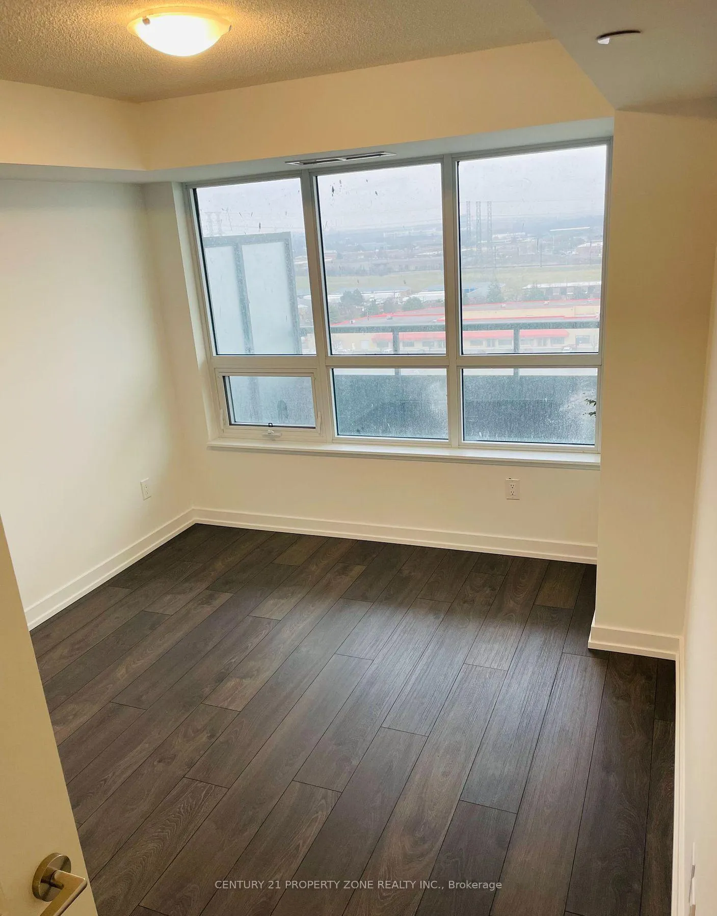 Photo 7 of Unit 1401, 1455 Celebration Drive, Pickering, Bay Ridges — HOMEH