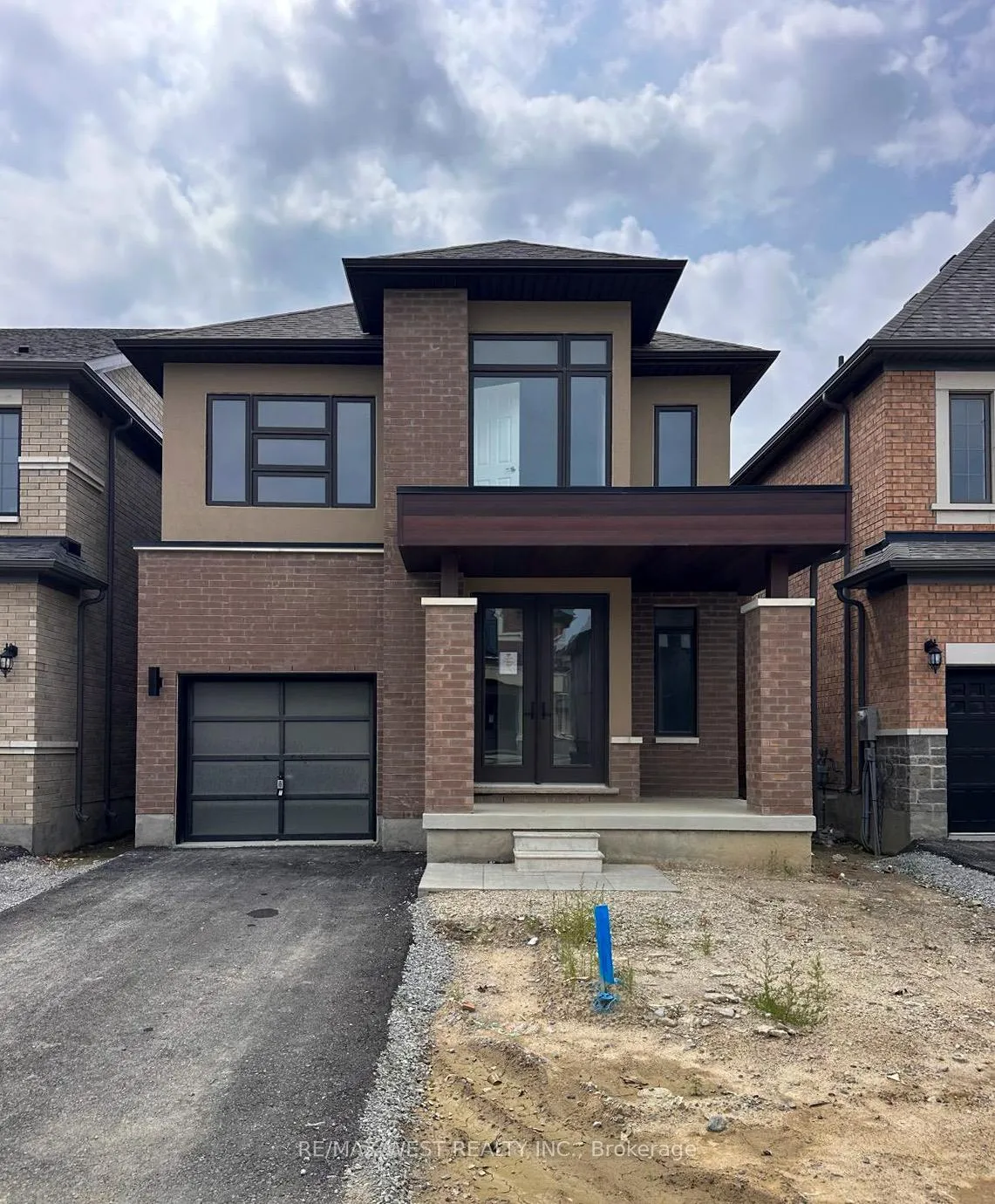 Photo 1 of 52 Kessler Drive, Brampton, Sandringham-Wellington North — HOMEH