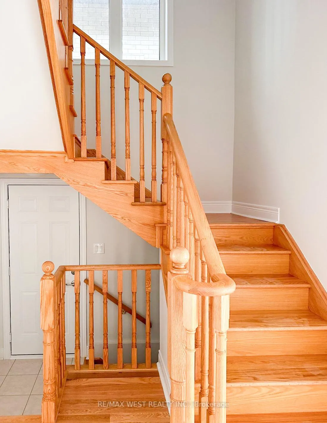 Photo 9 of 52 Kessler Drive, Brampton, Sandringham-Wellington North — HOMEH