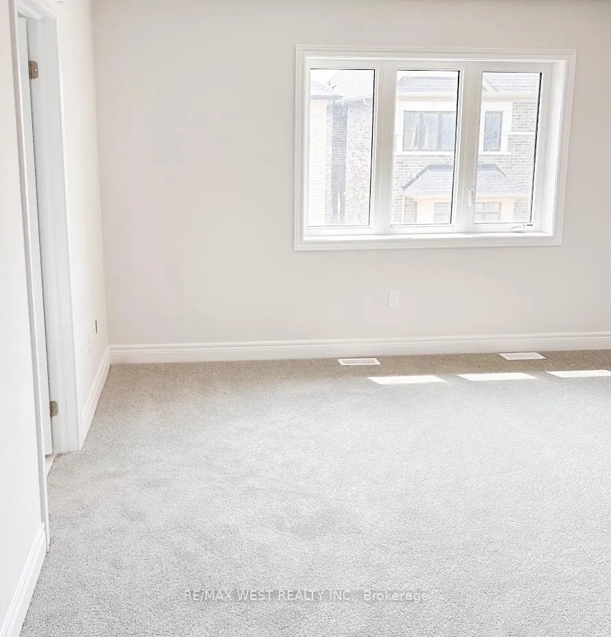 Photo 16 of 52 Kessler Drive, Brampton, Sandringham-Wellington North — HOMEH