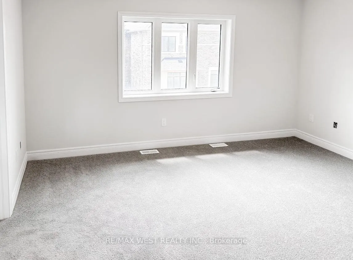 Photo 17 of 52 Kessler Drive, Brampton, Sandringham-Wellington North — HOMEH