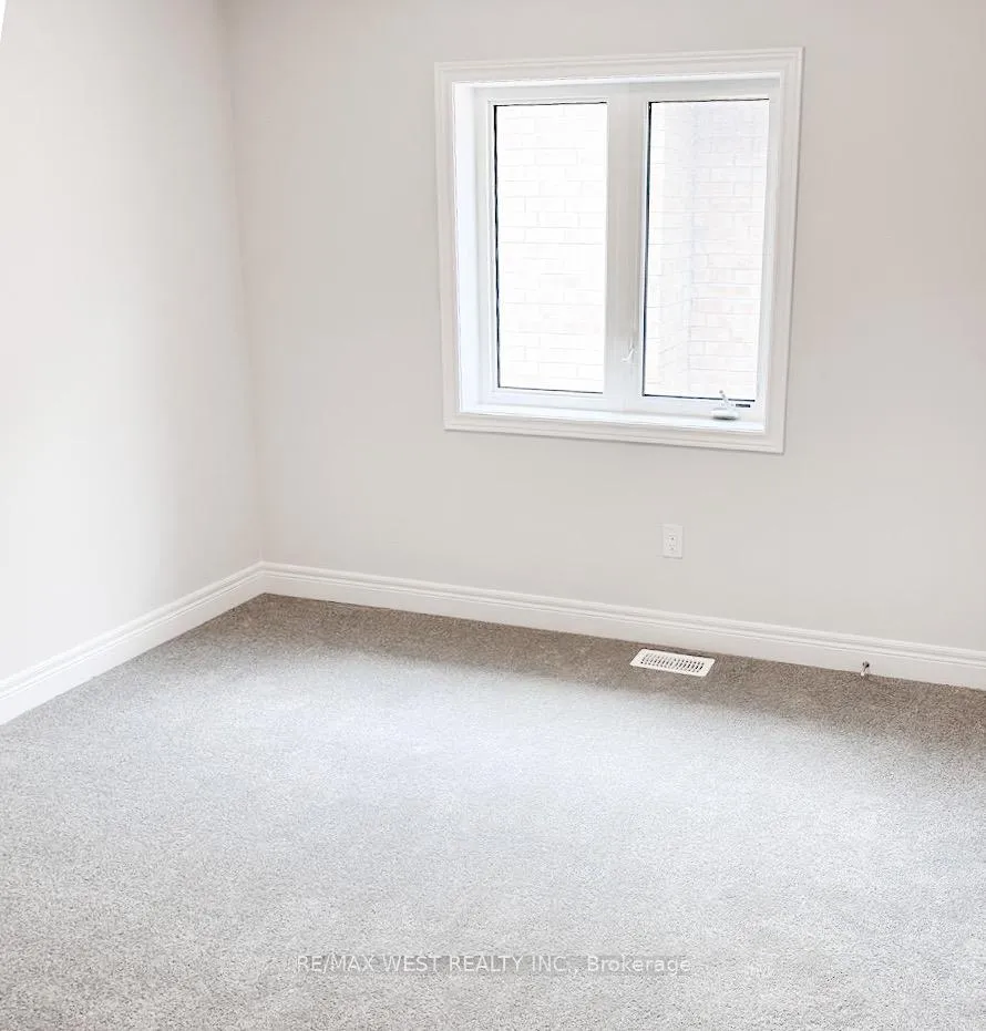 Photo 18 of 52 Kessler Drive, Brampton, Sandringham-Wellington North — HOMEH