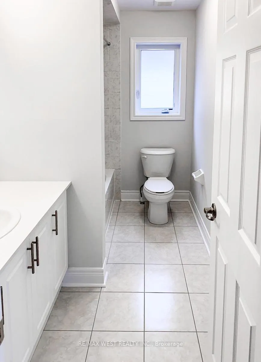 Photo 20 of 52 Kessler Drive, Brampton, Sandringham-Wellington North — HOMEH