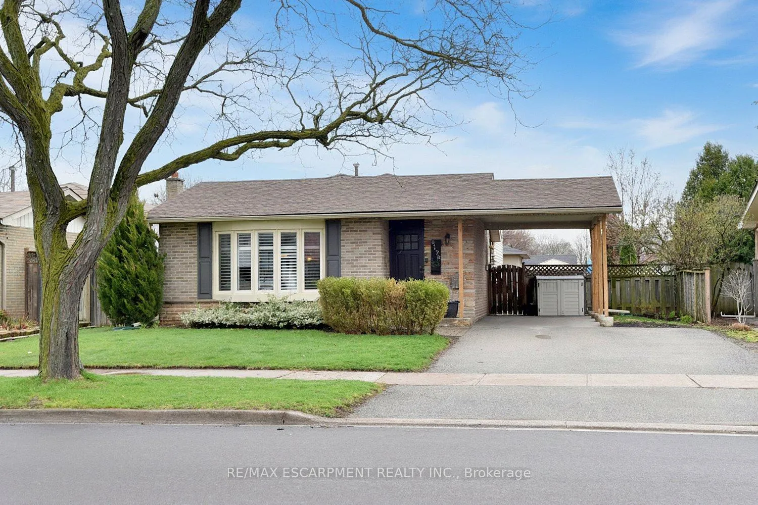 Photo 1 of 3178 Heathfield Drive, Burlington, Palmer — HOMEH