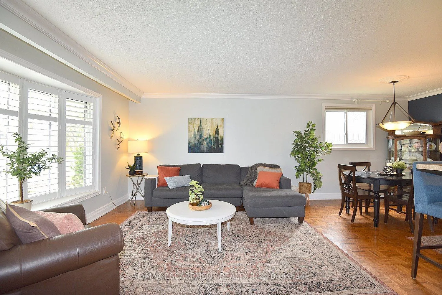 Photo 10 of 3178 Heathfield Drive, Burlington, Palmer — HOMEH