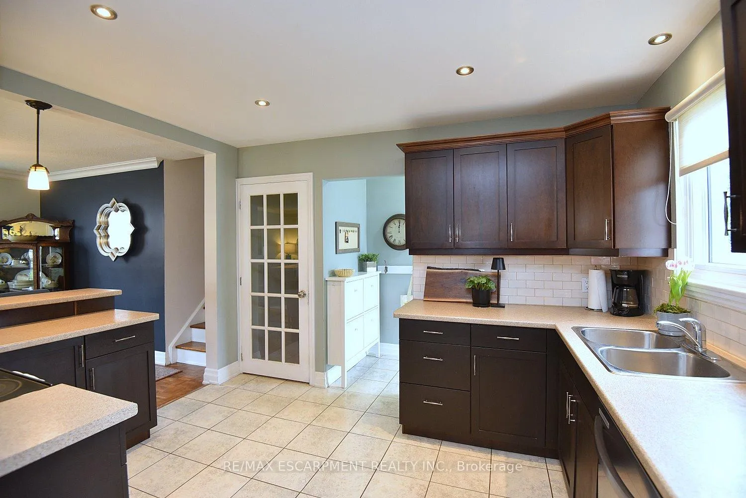 Photo 17 of 3178 Heathfield Drive, Burlington, Palmer — HOMEH