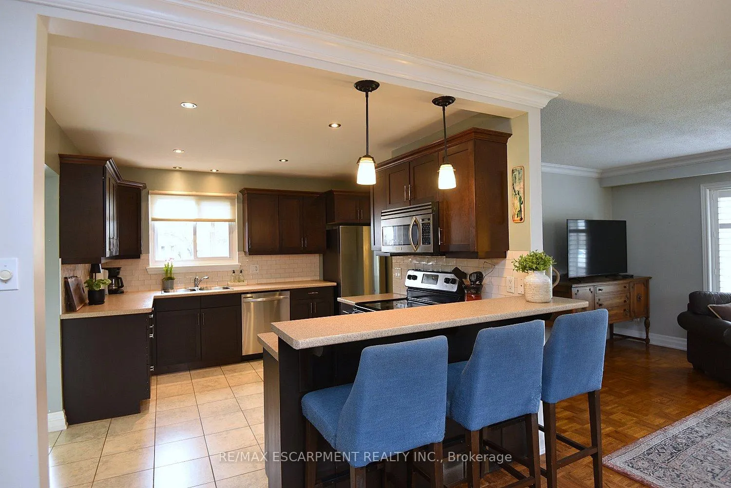 Photo 18 of 3178 Heathfield Drive, Burlington, Palmer — HOMEH