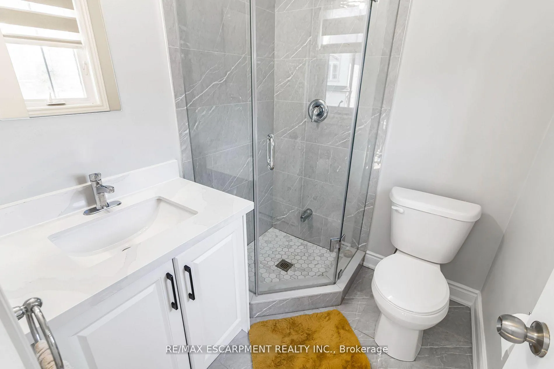 Photo 10 of Unit 2, 487 Aztec Drive, Oshawa, McLaughlin — HOMEH