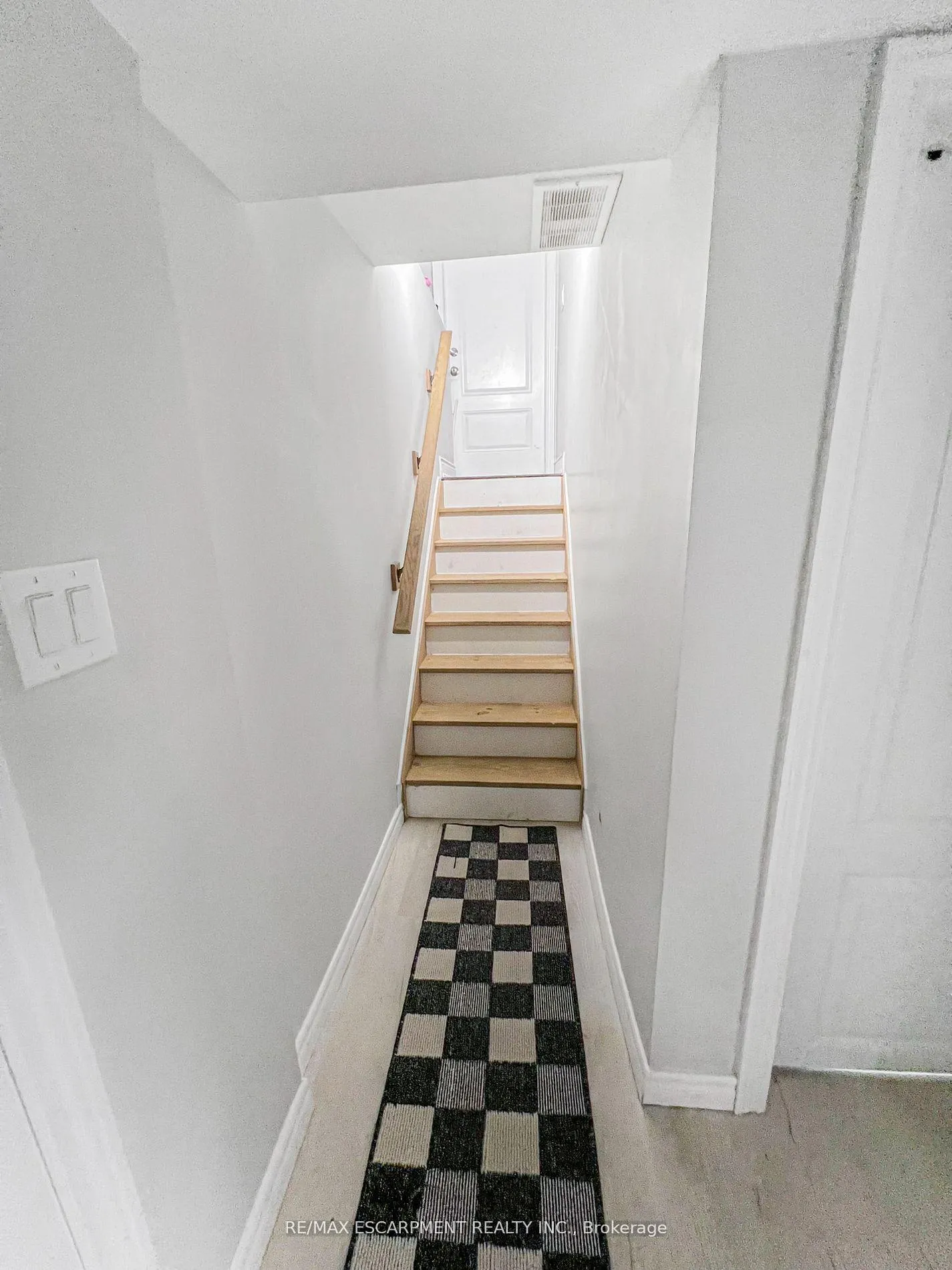 Photo 14 of Unit 2, 487 Aztec Drive, Oshawa, McLaughlin — HOMEH