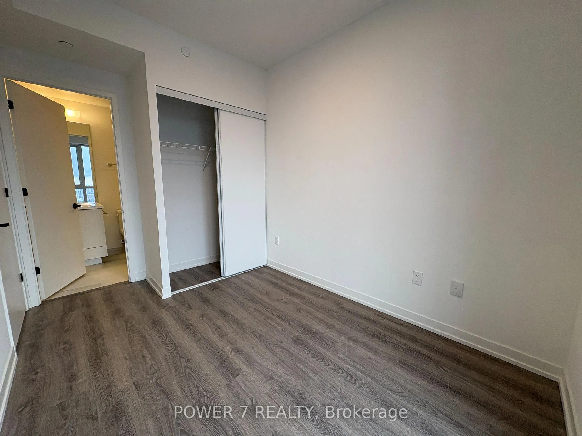 Photo 12 of Unit 4112, 8 Interchange Way, Vaughan, Vaughan Corporate Centre — HOMEH