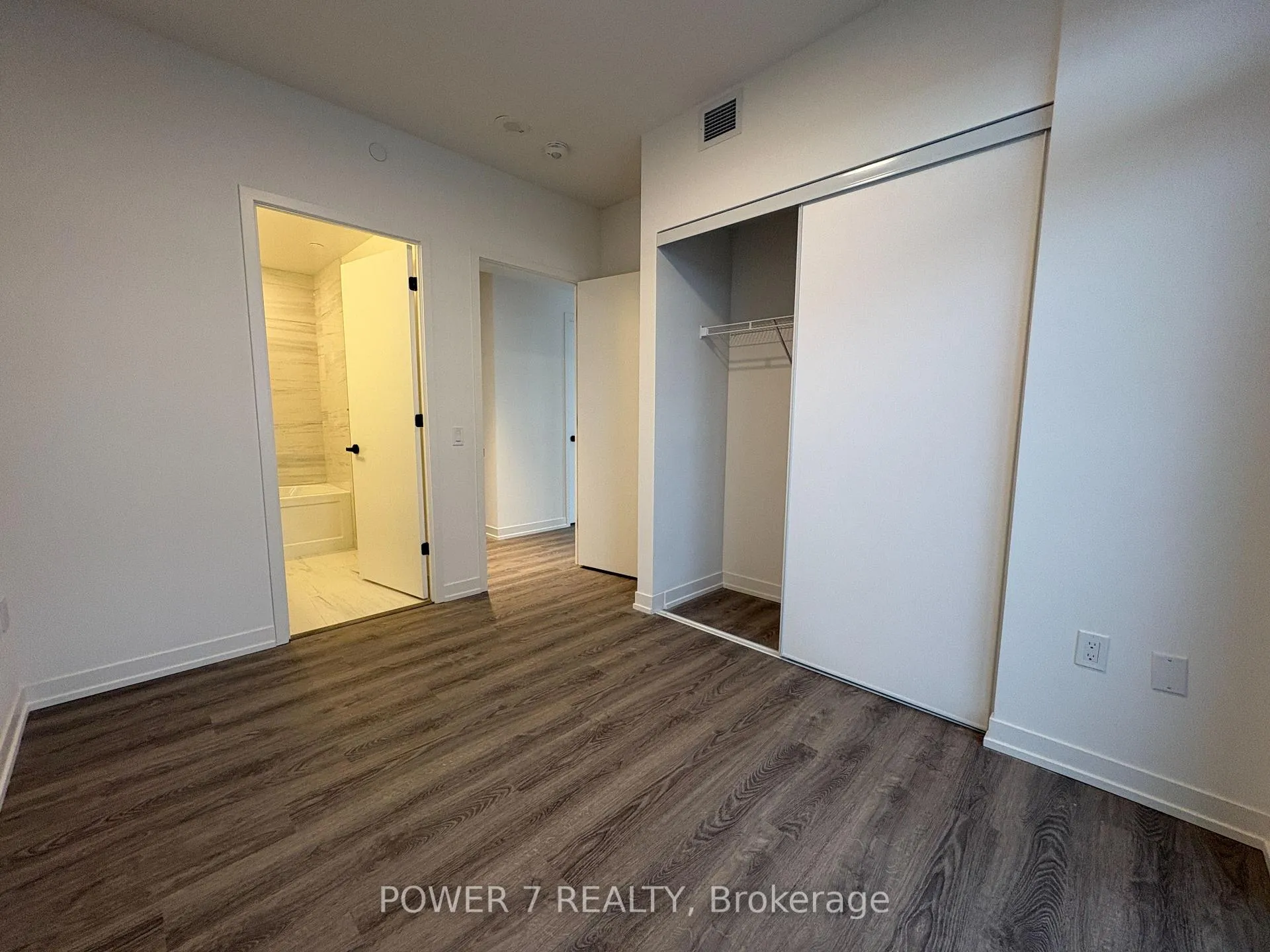 Photo 15 of Unit 4112, 8 Interchange Way, Vaughan, Vaughan Corporate Centre — HOMEH