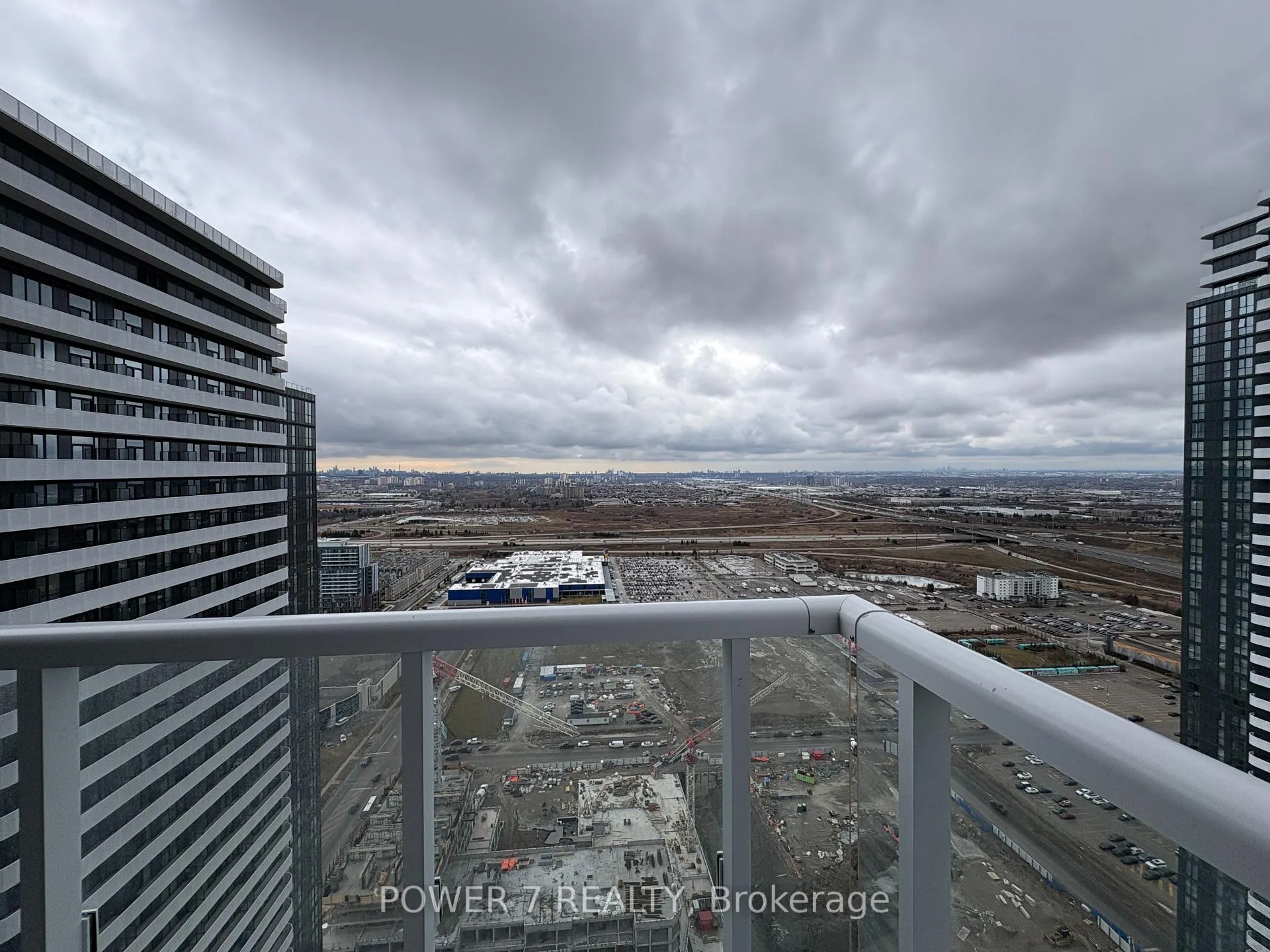 Photo 19 of Unit 4112, 8 Interchange Way, Vaughan, Vaughan Corporate Centre — HOMEH