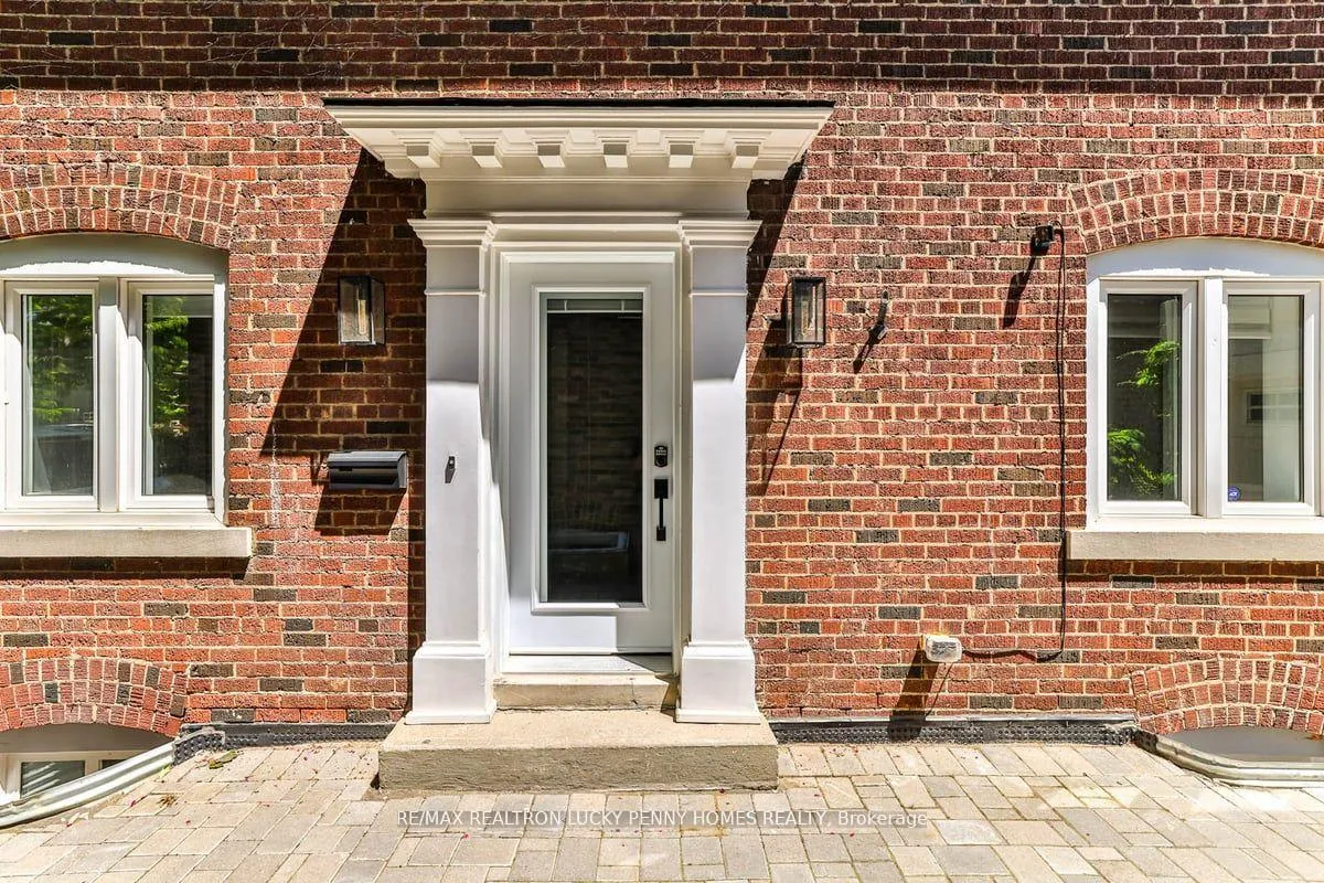 Photo 4 of 37 Chudleigh Avenue, Toronto, Lawrence Park South — HOMEH