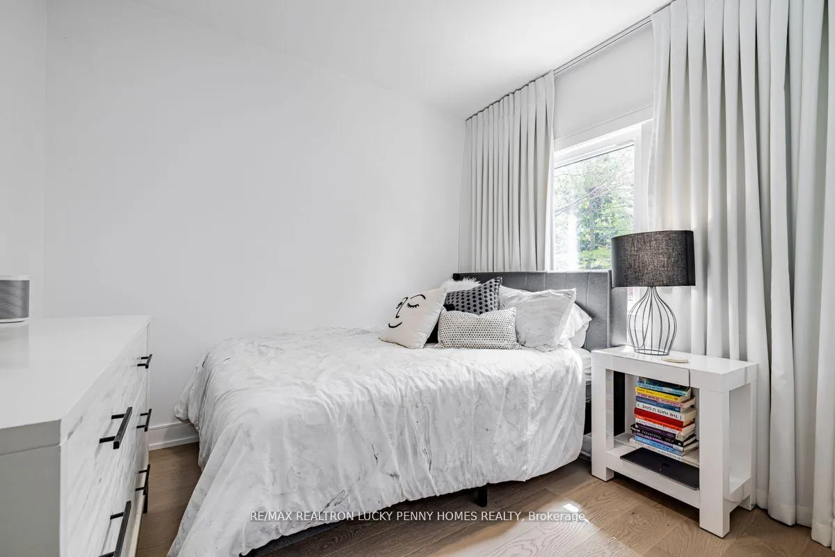 Photo 24 of 37 Chudleigh Avenue, Toronto, Lawrence Park South — HOMEH