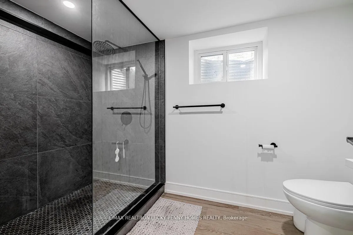 Photo 26 of 37 Chudleigh Avenue, Toronto, Lawrence Park South — HOMEH