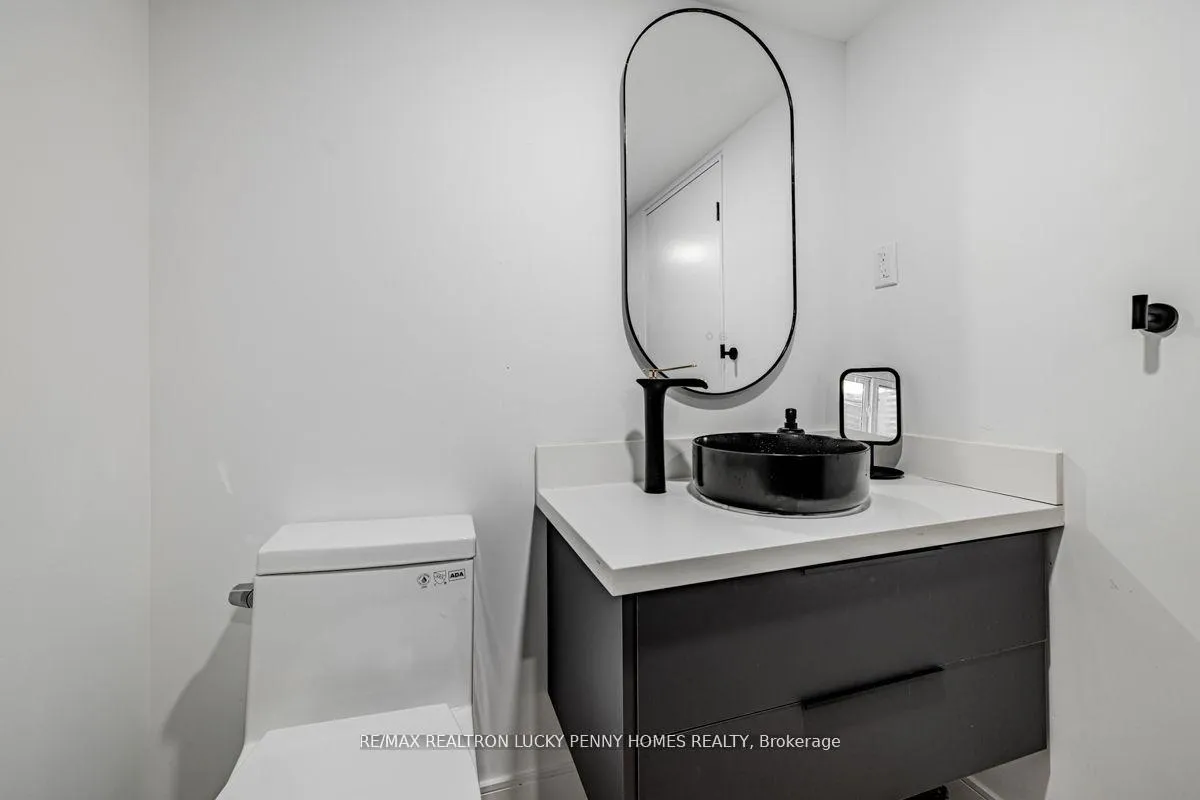 Photo 27 of 37 Chudleigh Avenue, Toronto, Lawrence Park South — HOMEH