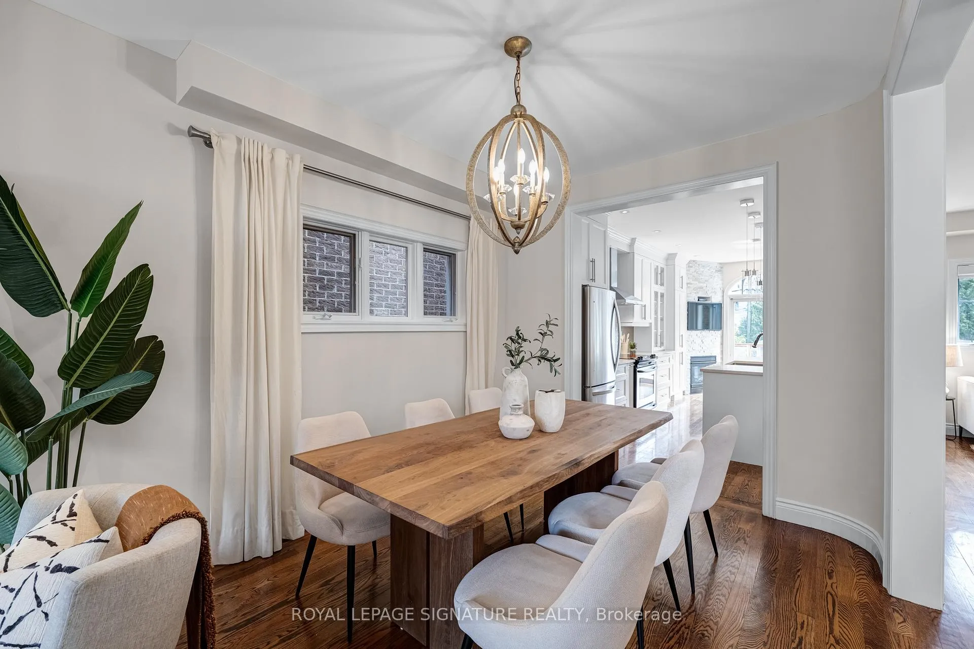 Photo 7 of 343 Sutherland Drive, Toronto, Leaside — HOMEH